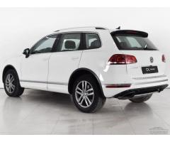 Volkswagen Touareg (249 л.с.) в Аксае